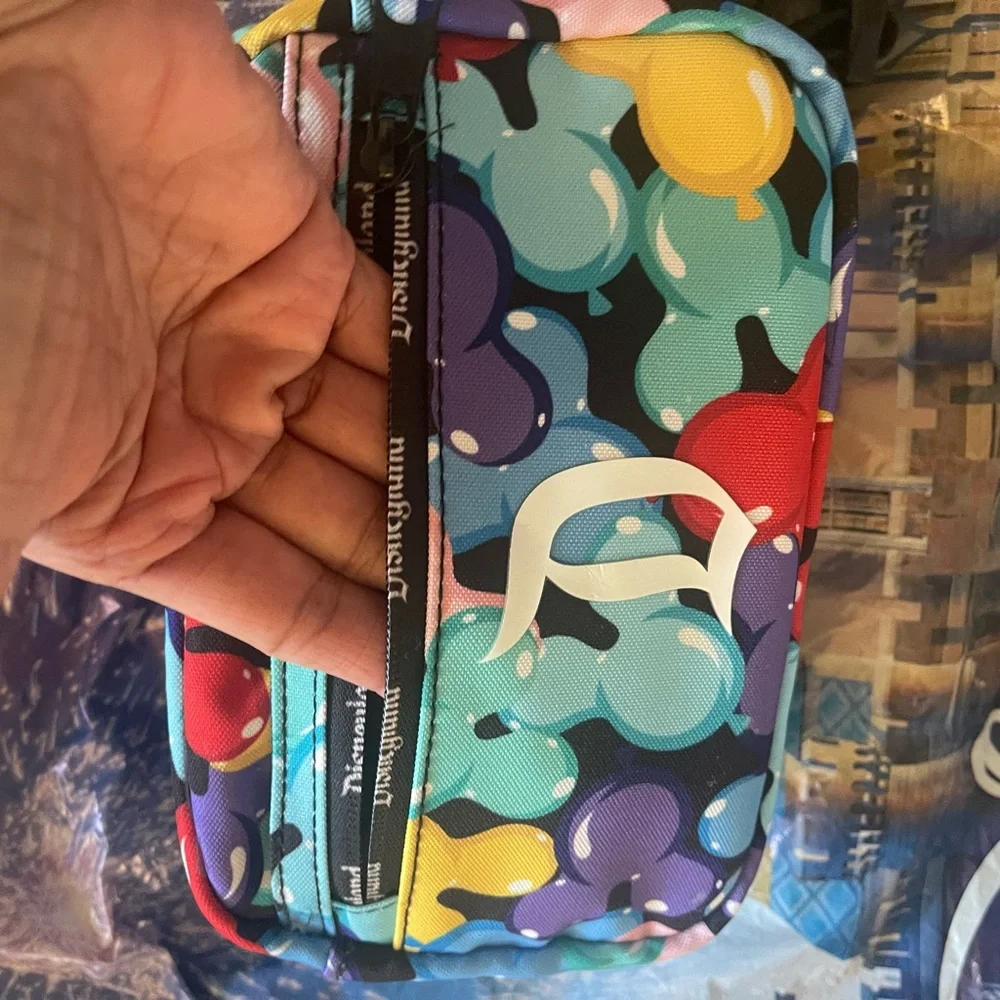 NWT Authentic Disney multi colored new arrival belt/cross body bag 5.5 “X 4.5🎁🎅 - Picture 5 of 8
